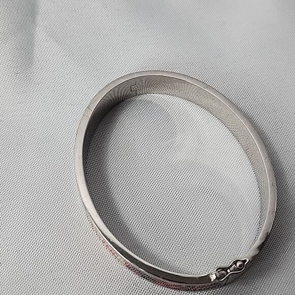 Christian Lacroix Colorful Hinged Bracelet With Safety - Picture 14 of 15